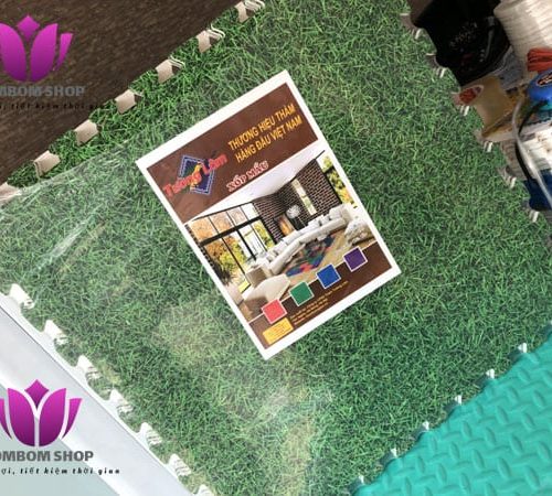 Thảm xốp ghép cỏ xanh thương hiệu Tường Lâm. Bịch 10 tấm – mỗi tấm kích thước 0,6×0,6m